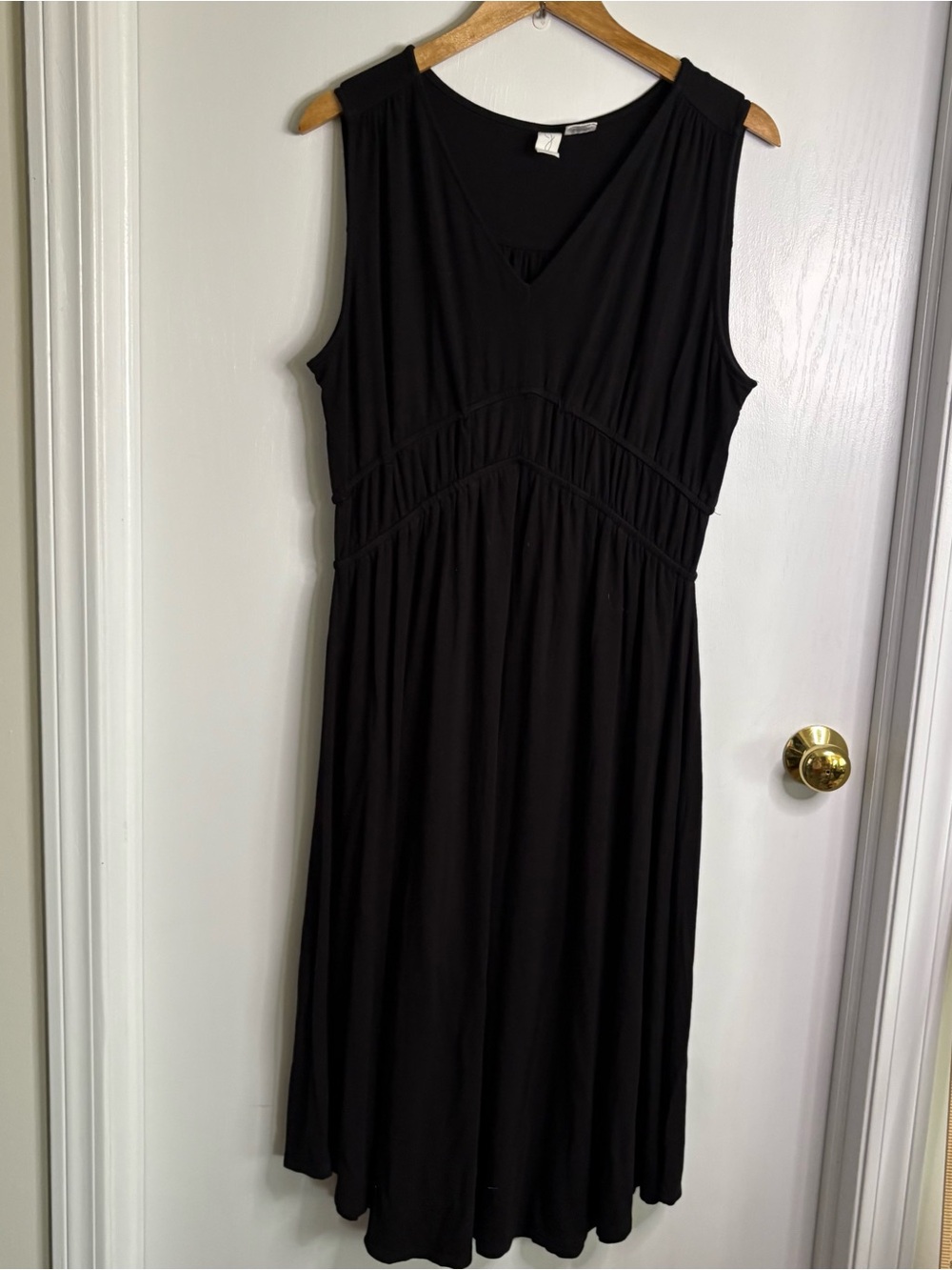 Joie Black Sleeveless V-Neck Midi Dress